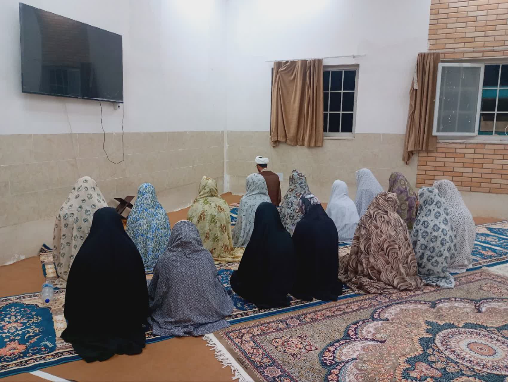 اقامه نماز مغرب و عشا ویژه خواهران